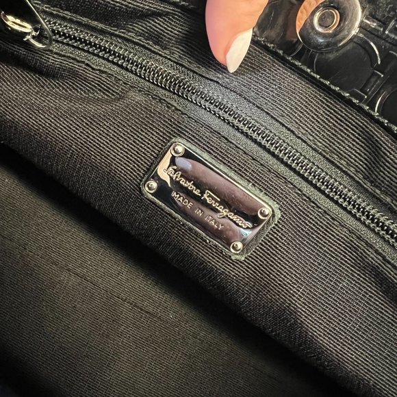 Salvatore Ferragamo Gancini Patent Leather Tote Bag - Picture 6 of 6